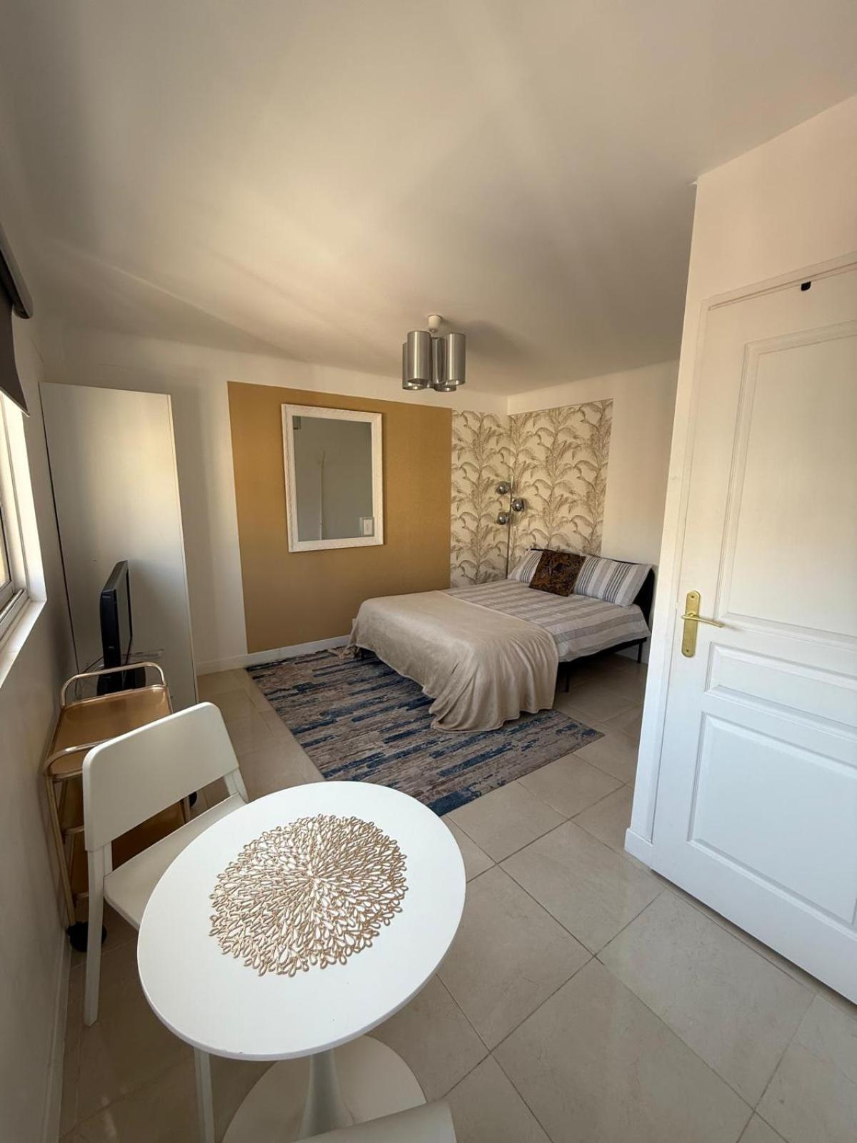 Cannes Carnot 2 Buitenkant foto